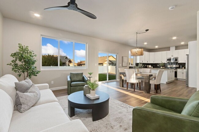 Building Photo - 7578 Little Fox Ln