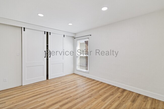 Building Photo - 4860 N 73rd St