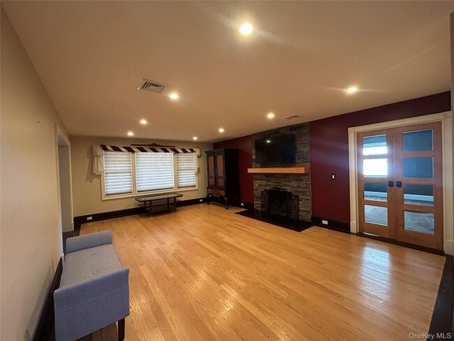 Building Photo - 183 Tahlulah Ln