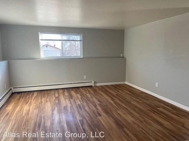 Building Photo - 802 Swope Ave