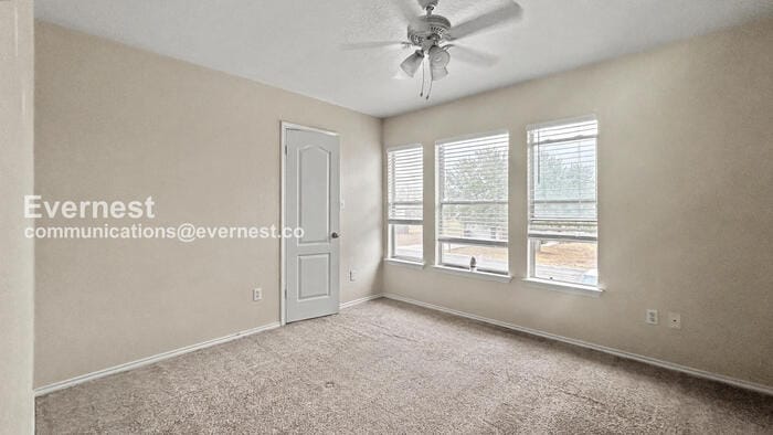 Building Photo - 386 Siebert Dr