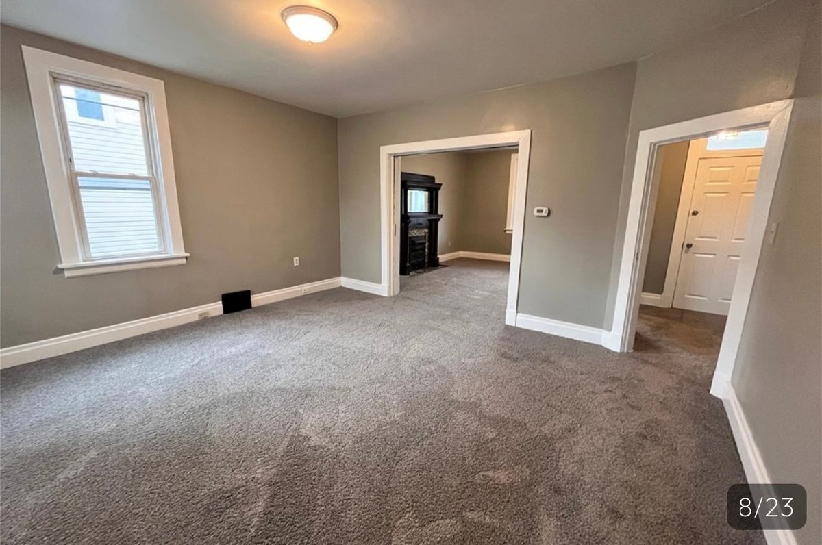 Building Photo - 1100 10th St