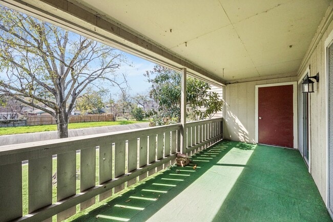 Building Photo - 5005 Georgi Ln