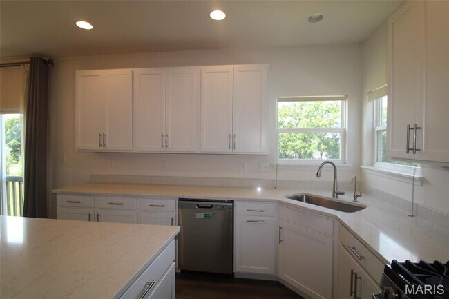 Building Photo - 117 Prairie Wind Dr