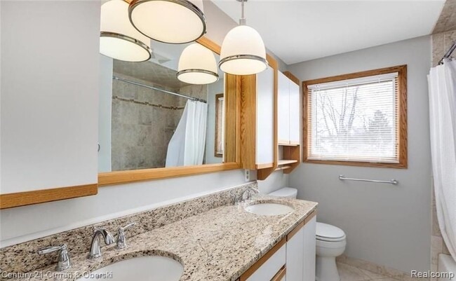 Building Photo - 11328 Kingsley Dr
