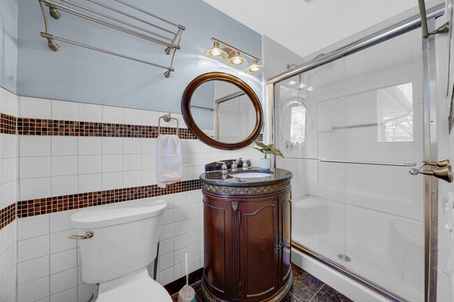 Building Photo - 2226 Shannondale Dr