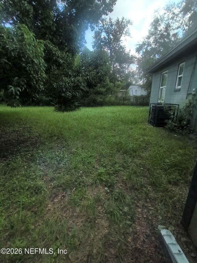 Building Photo - 10321 Westmar Rd