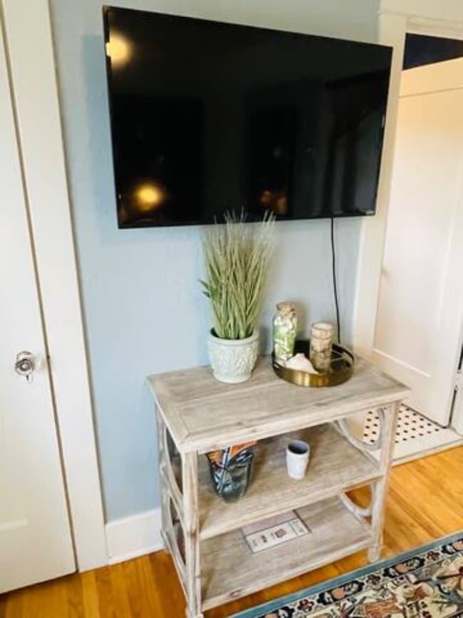 Building Photo - 2910 Grape Street