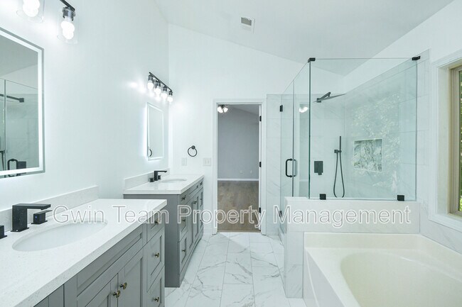 Building Photo - 1199 Harvest Brook Dr NE