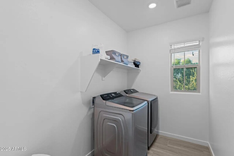 Building Photo - 4077 S Sabrina Dr