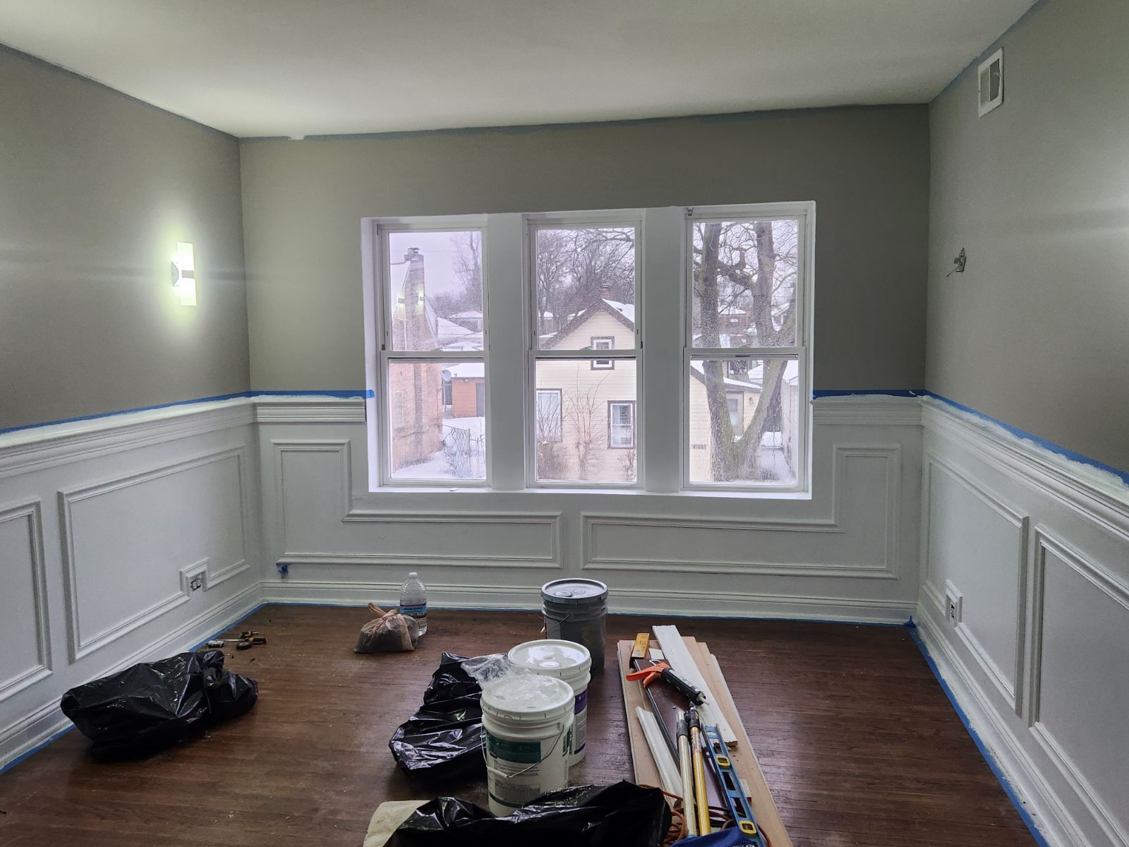 Building Photo - 8434 S Cregier Ave