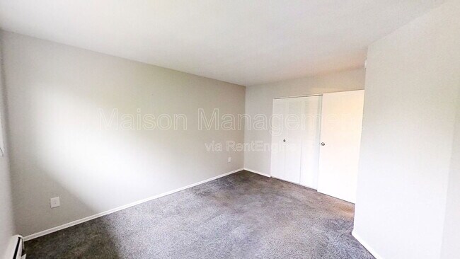 Building Photo - 721 Cedarwood Terrace