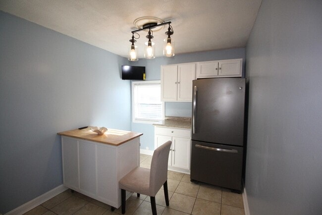 Building Photo - 522 Slade St