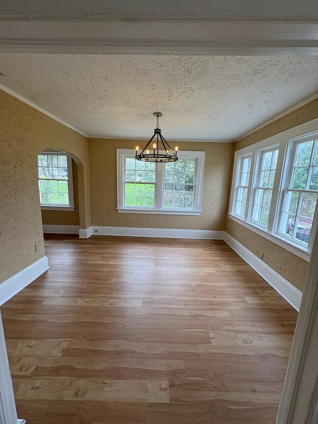 Building Photo - 2310 Yancey Ave