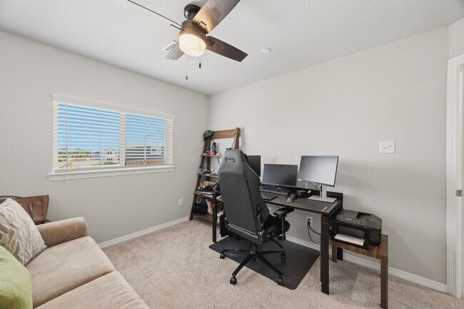 Building Photo - 8050 Scanlan Trce