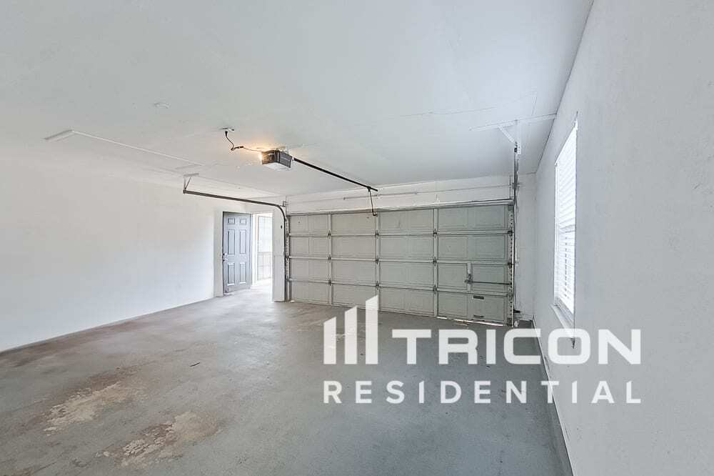 Building Photo - 7940 Bermejo Rd