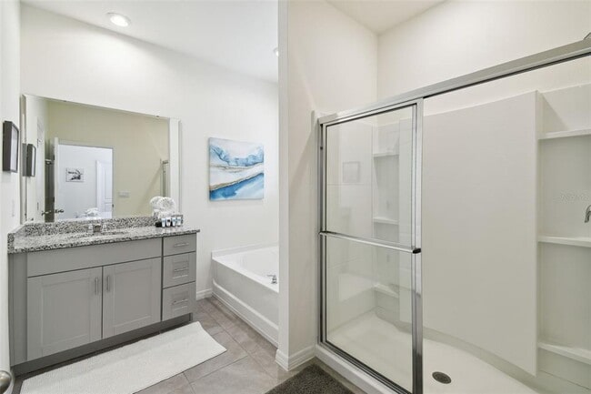 Building Photo - 7704 Oakmoss Loop