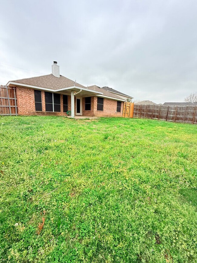Building Photo - AVAILABLE NOW - Spacious 3-Bedroom Home with Open Layout & Covered Patio in Northwest ISD