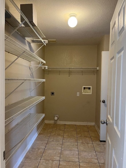 Building Photo - 15202 Lynford Crest Dr