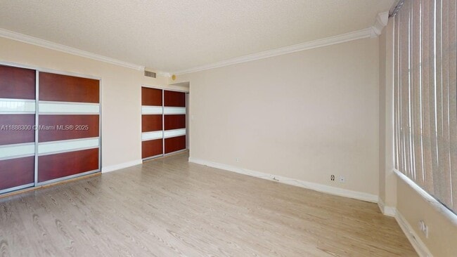 Building Photo - 600 Three Islands Boulevard