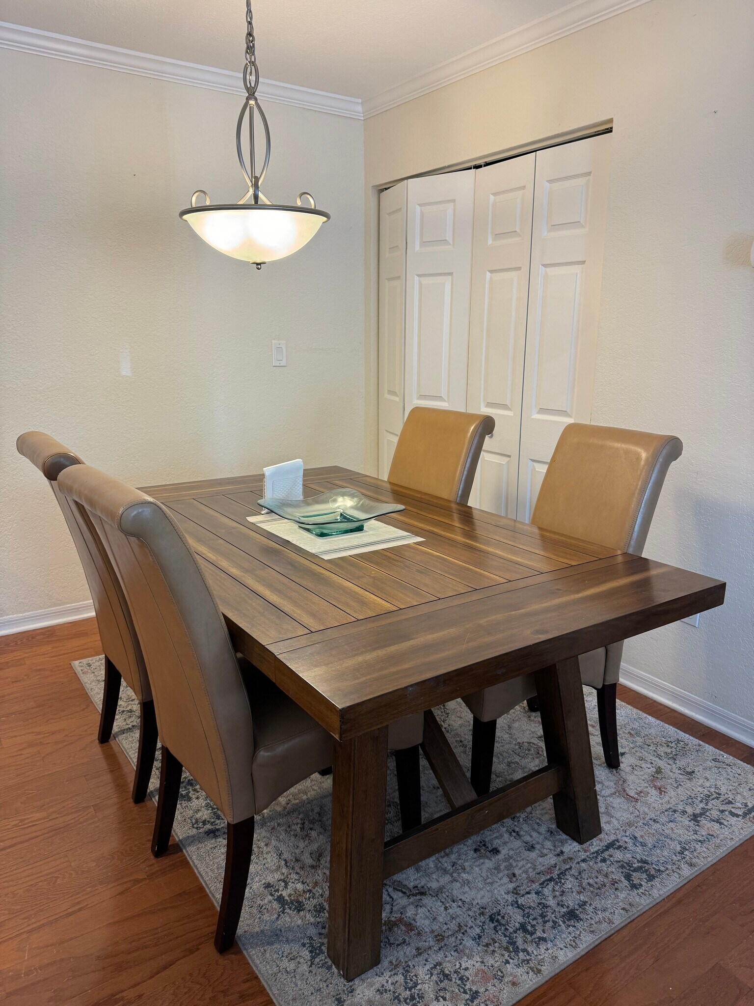 Building Photo - 10263 Gandy Blvd N