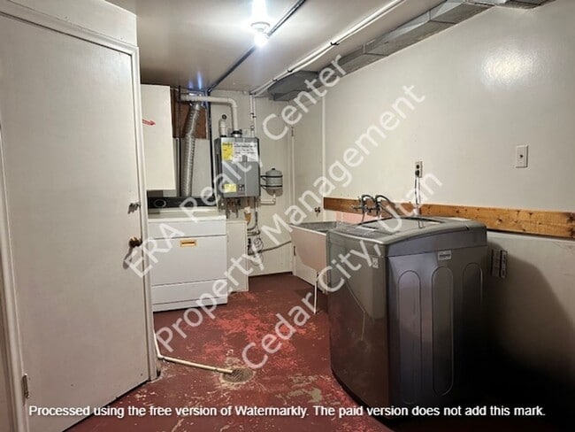 Building Photo - 529 S 450 W
