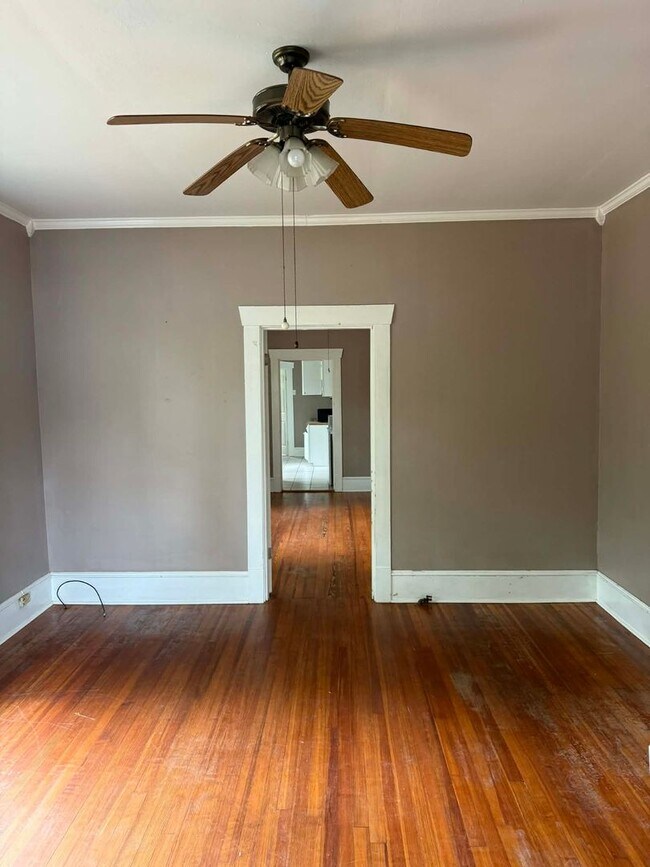 Building Photo - 409 Rutherford St