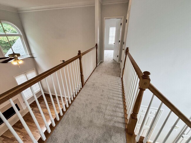Building Photo - Gorgeous Home in Mableton