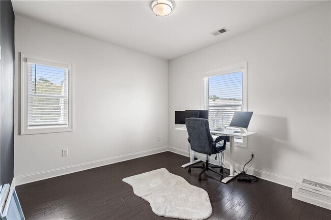 Building Photo - 1870 Lucy Compton Ln NW