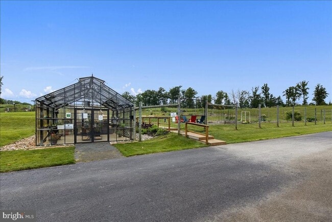 Building Photo - 18060 Red Cedar Rd