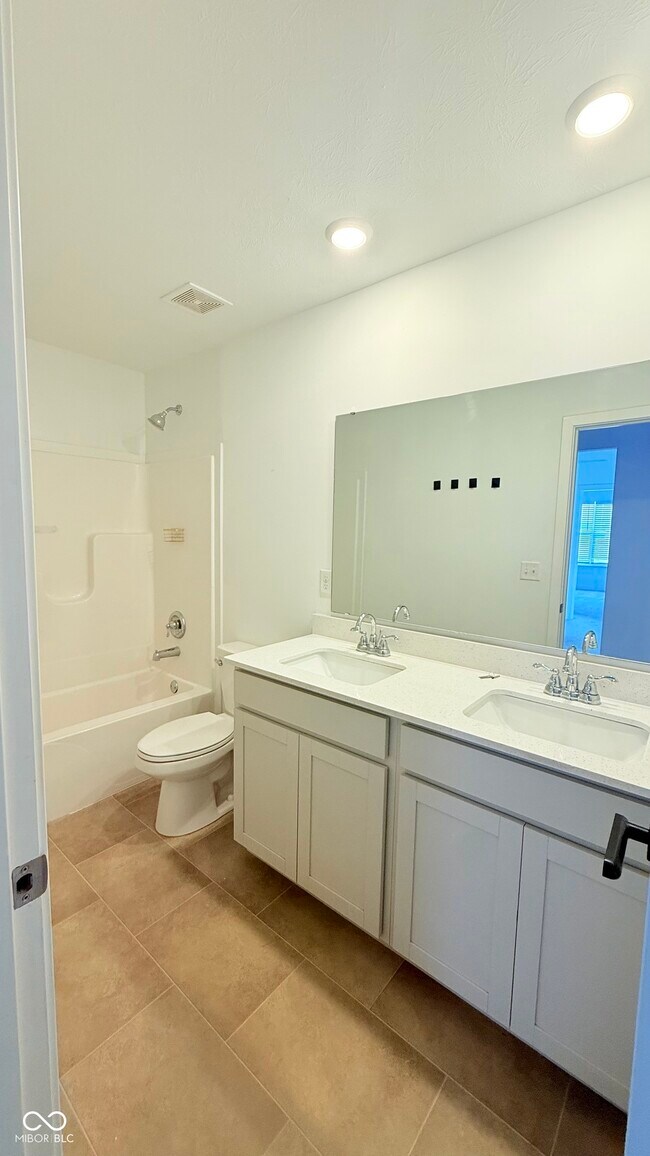 Building Photo - 1205 Beverly Pl