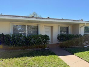 Building Photo - 8540 Chevy Chase Dr