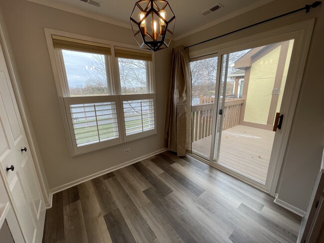 Building Photo - 1308 N Streamwood Ln