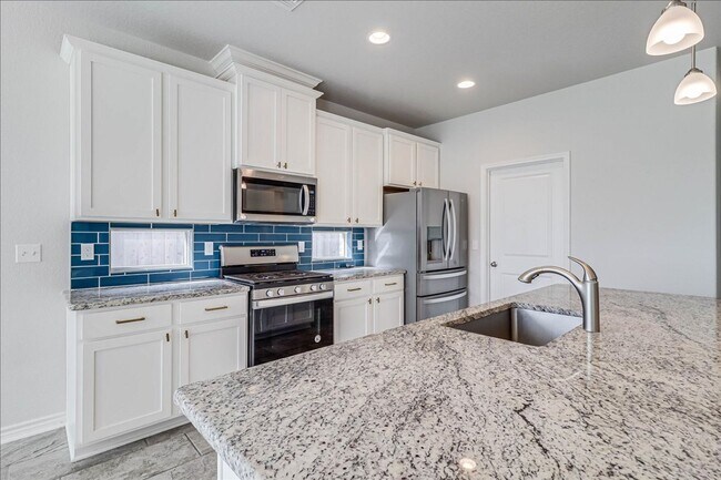 Building Photo - 8010 Calma St
