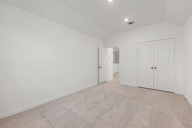 Building Photo - 6411 Symphony Wave Dr