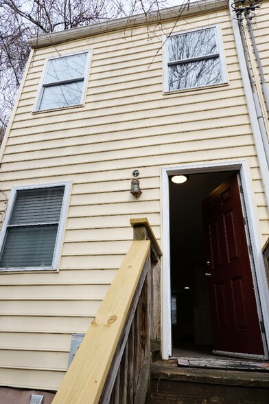 Building Photo - 102 S Carrollton Ave