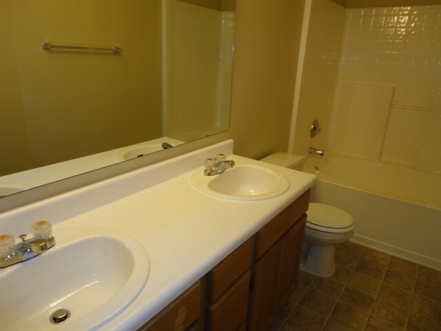 Building Photo - 8419 Dahlgren Ln