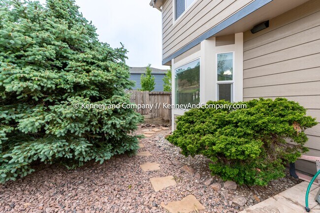 Building Photo - 1672 Smoke Ridge Dr