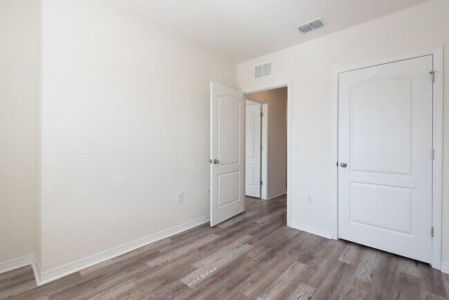 Building Photo - 35 Vista Oaks Ln