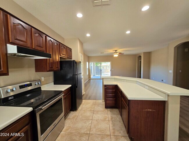 Building Photo - 3741 E Derringer Way