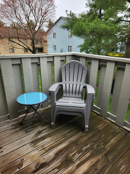 Deck - 608 Woodhollow Dr