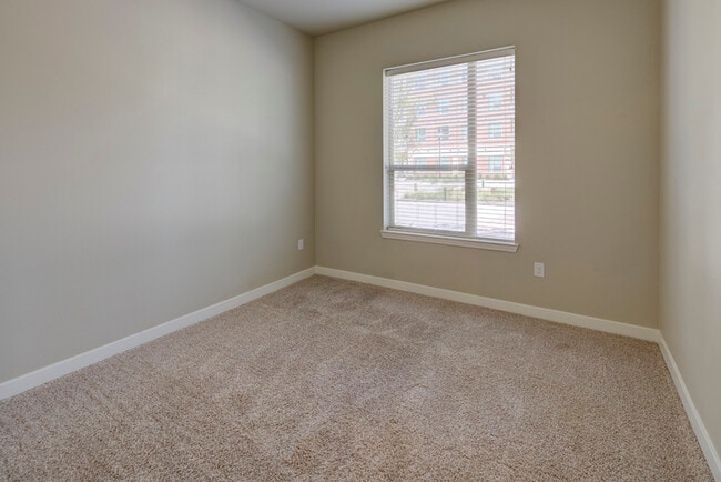 Atlas 2x2 Unfurnished Bedroom - Northside Apartments