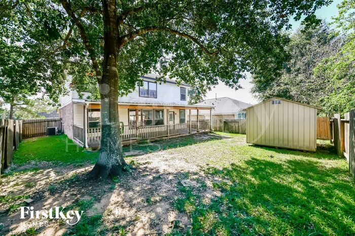Building Photo - 30030 Saw Oaks Dr