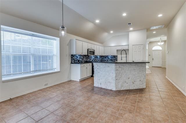 Building Photo - 6717 Candlecreek Ln