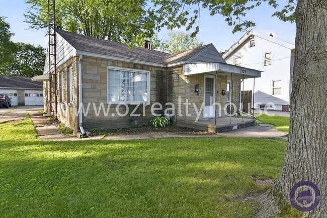 Building Photo - 123 S Masters Ct