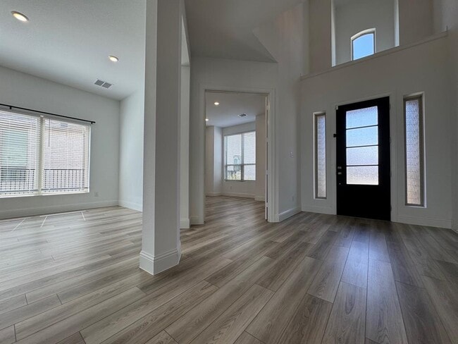 Building Photo - 21403 Shaded Edge Trl
