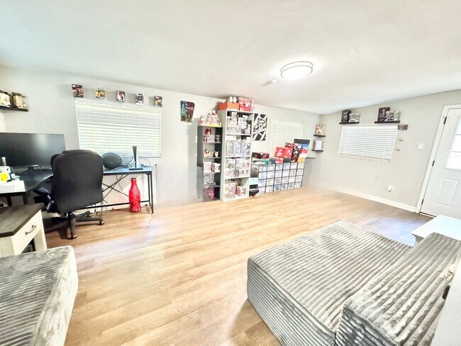 Building Photo - 8501 Merriwood Ct