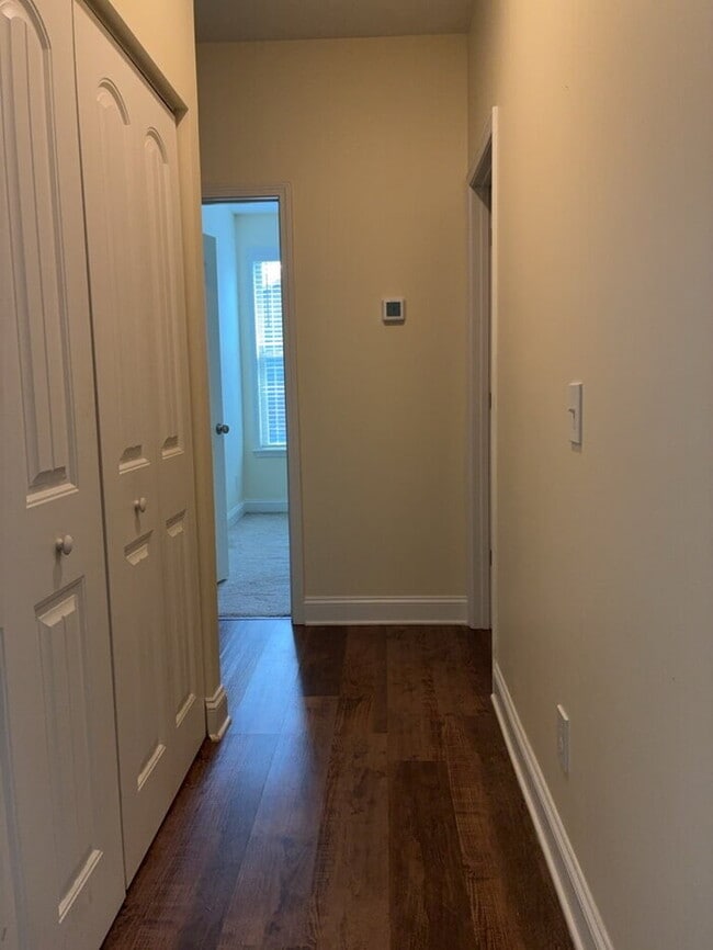 Building Photo - "Charming 3-Bedroom Home with 2 Full Baths in Greenville's Forest Ridge!"