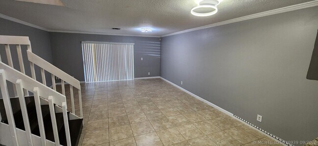 Building Photo - 6327 Walk Cir
