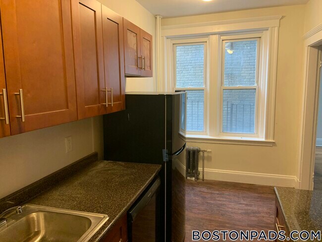 Building Photo - 1171 Boylston St